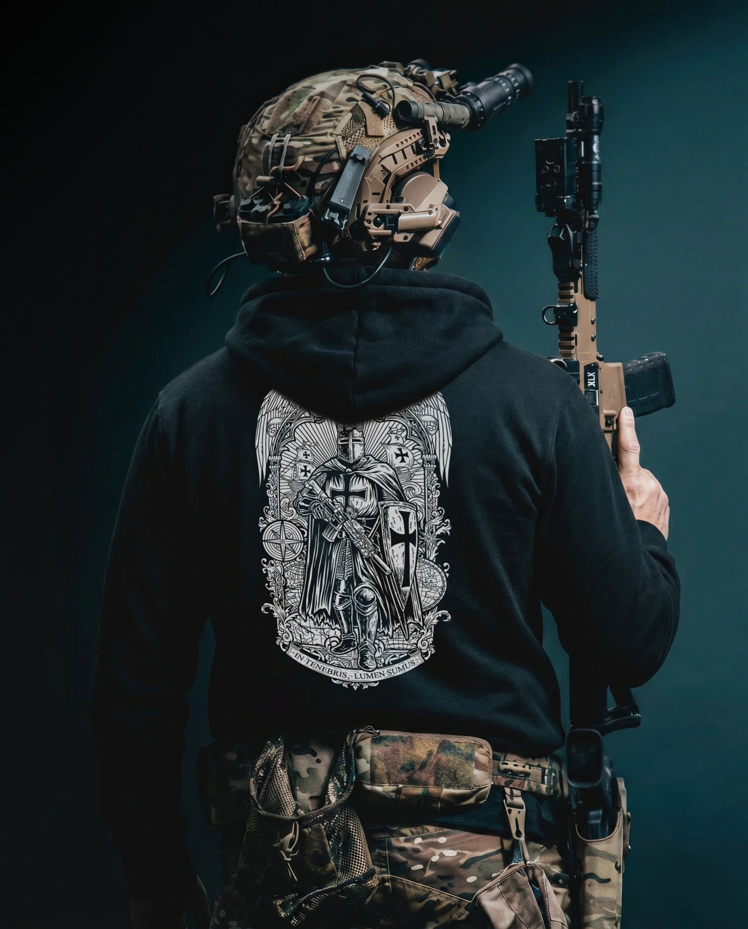 HOODIE RECONQUEST
